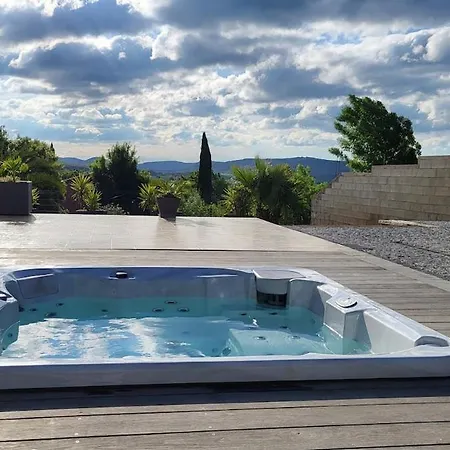 8 Pers Avec Spa, Vue Panoramique Et Jardin Pres Du Salagou Villa