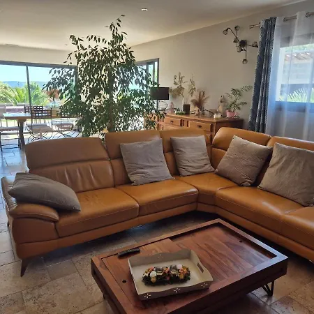 8 Pers Avec Spa, Vue Panoramique Et Jardin Pres Du Salagou *