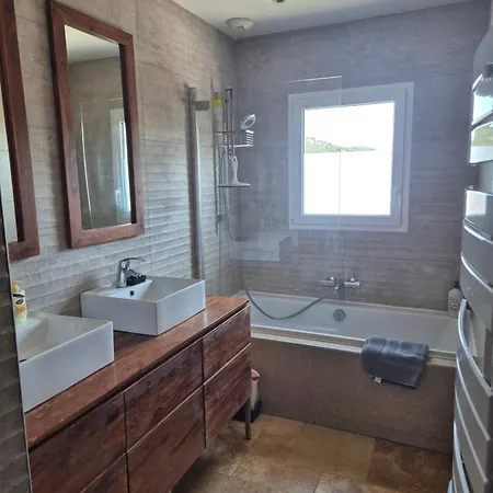 Villa 8 Pers Avec Spa, Vue Panoramique Et Jardin Pres Du Salagou