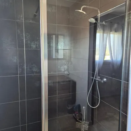 8 Pers Avec Spa, Vue Panoramique Et Jardin Pres Du Salagou Villa *