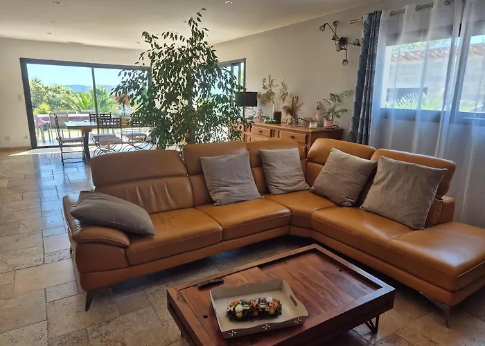 Maison Moderne Avec Salagou *