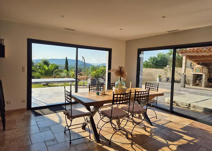 Maison Moderne Avec Salagou * Le Bosc (Herault)